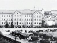 Sajmišni trg (današnji Trg Republike Hrvatske) 1860. godine. Danas mjesto zgrade Hrvatskog Narodnog kazališta